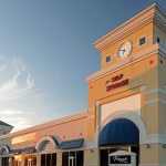 The exterior of the Piazza Shoppes building was designed by Renaissance Architecture.